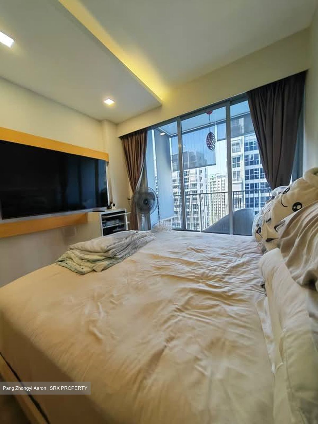 Prive (D19), Condominium #552008111